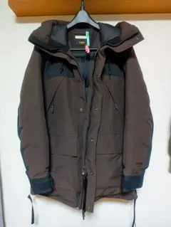 年始1/5まで　LASKA PRO ダウンジャケット　ブラウン