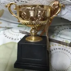優勝カップ