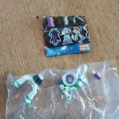 トイストーリー4 ならぶんです2 バズライトイヤー　ガチャガチャ