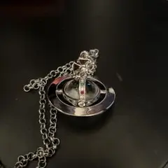 Vivienne Westwood オーブネックレス