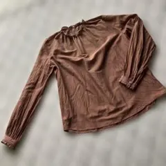 シルク混襟フリルブラウス