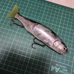 Item thumbnail for item 1e709546-8114-474a-8f49-a2d5d0d87d77