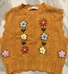 ZARA 花柄刺繍 ニットベスト マスタード