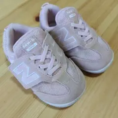 new balance FIRST ピンク スニーカー