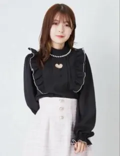 アンクルージュ　ハートくり抜きブラウス　BLACK Mサイズ