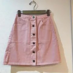 GU ピンク ボタン付きミニスカート
