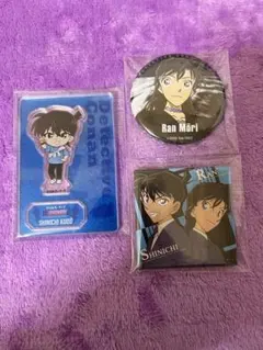 名探偵コナン 工藤新一 毛利蘭 アクスタ 缶バッジ