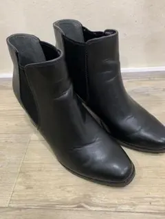 JEANASSIS ブラック サイドゴアブーツ 中ヒール