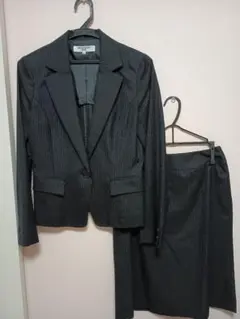 NATURAL BEAUTY BASIC スーツ S　黒系ストライプ　ほぼ未使用