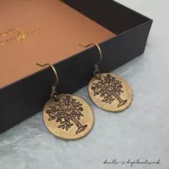 ツリーのモチーフ ブロンズピアス