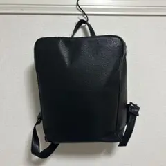 スクエアバックパック　黒色　HushTag