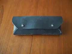 ダークグレー オイルドレザー メガネケース　ハンドメイド