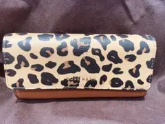 値下げ【未使用】コールハーン　チェーン付き財布　ポシェット　レオパード