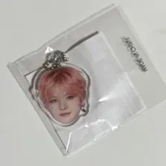 treasure ヨシ 顔アクキー