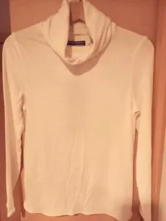 トミーヒルフィガー　タートルネック