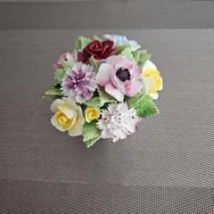 Royal Doulton陶器製花のアレンジメント