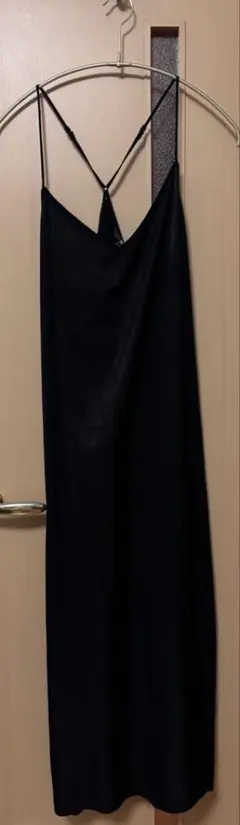 UNIQLO ブラック キャミワンピース ロング丈
