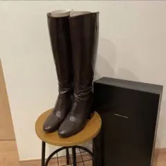 ドリス・ヴァンノッテン　ロングブーツのサムネイル