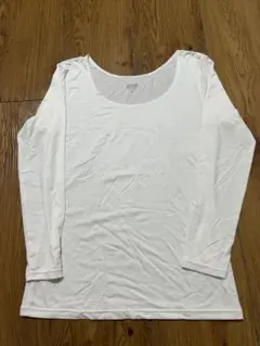 【美品】ユニクロ　HEATTECH 長袖Tシャツ Mサイズ 白