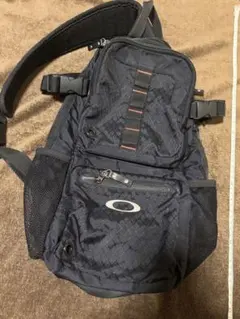 OAKLEY y2kボディバッグ美品 携帯電話ホルダー付 - メルカリ