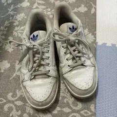 adidas スニーカー ホワイト ブルー トレフォイルのサムネイル