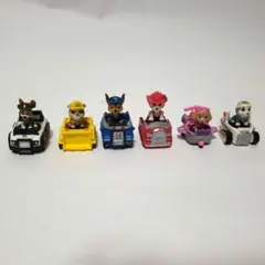 パウ・パトロール バスボールフィギュア6体セット