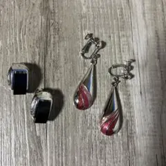 3F 【美品】デザインイヤリング 2点（モダンブラック & しずく型ドロップ）