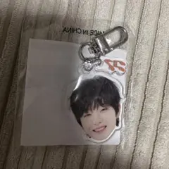 TREASURE ジフン 顔アクキー
