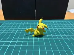 ポケモンフィギュア　レトロピカチュウ③ モンコレ