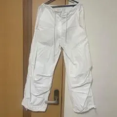 パラシュートパンツ　ホワイト
