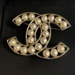 2025年最新】chanel ブローチ パールの人気アイテム - メルカリ