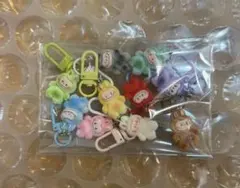 かわいいキャラクター labubu キーホルダー10個セット