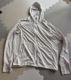 UNIQLO　エアリズム UVカットパーカー XL ホワイト