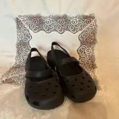 【Crocs♡】メリージェーン サンダル ブラックのサムネイル