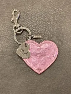 Coach ハート型レザーキーホルダー