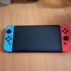 Nintendo Switch 本体 青と赤のジョイコン