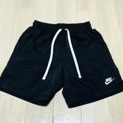 NIKE ウーブン ショートパンツ　ブラックSサイズ