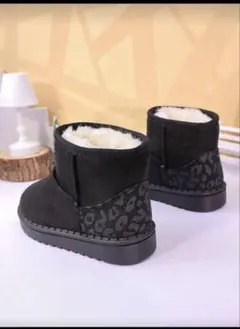 ブラックファー付きショートブーツ