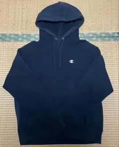 Championリバースウィーブ黒パーカー 刺繍ロゴ Mサイズ