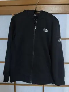 美品140 ノースフェイス スクエアロゴ フルジップ キッズ パーカー 黒