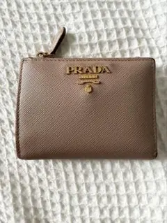 PRADA 二つ折り財布 サフィアーノレザーのサムネイル