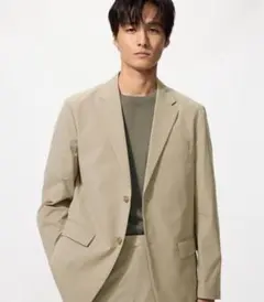 新品未使用UNIQLO 感動ジャケット ベージュM
