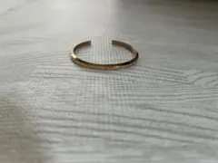 ゴールドカラーオープンカフブレスレット