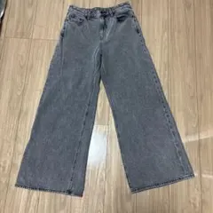 GU ミドルライズワイドジーンズ　グレー Lサイズ