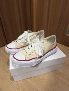 Item thumbnail for item fbadc252-241f-4bcb-a9c5-1bb2b6c8ab06