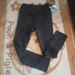 ☆新品タグ付き☆マタニティパンツ 黒と白の水玉模様