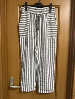 値下依頼対応中　ZARA ストライプ ワイドパンツ（グレーとホワイト）
