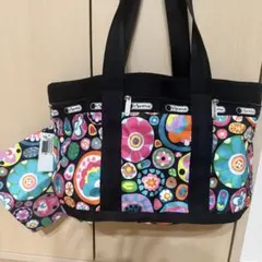 未使用級✨レスポートサック　トートバッグ　花柄　ブラックのサムネイル