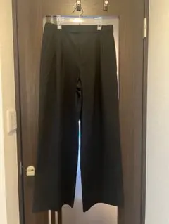 ユニクロC タックワイドストレートパンツ黒Ｌサイズ