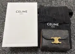 CELINE トリオンフ 三つ折り財布のサムネイル